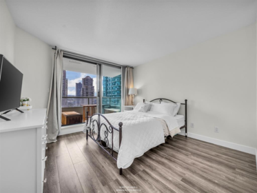 802 4380 Halifax Street, Burnaby, BC, Burnaby — Apartment/Condo for sale