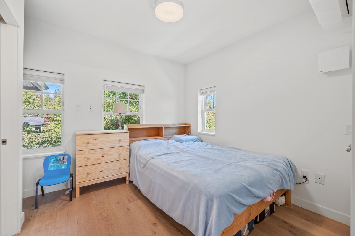 Entry Foyer Photo of 1312 W 57th Avenue, Vancouver, BC