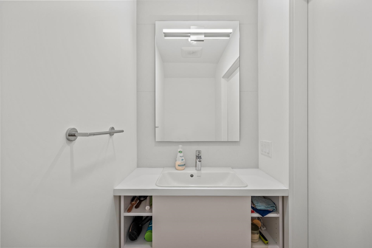 Guest Bathroom Photo of 1312 W 57th Avenue, Vancouver, BC