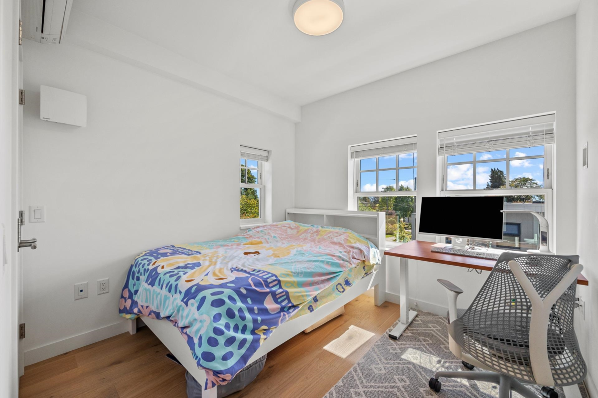 Laundry Room Photo of 1312 W 57th Avenue, Vancouver, BC