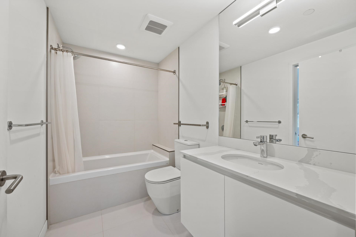 Mudroom Photo of 1312 W 57th Avenue, Vancouver, BC