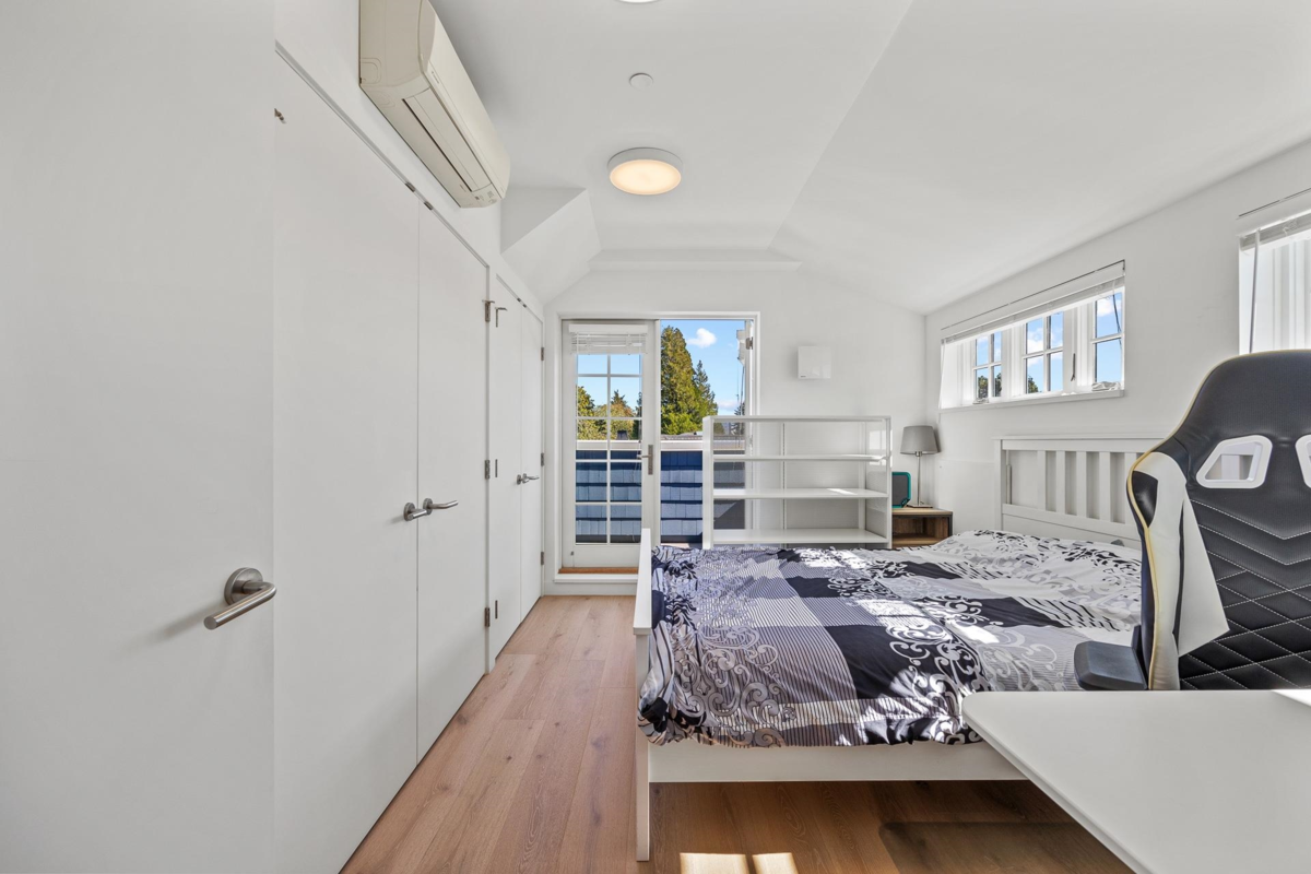 Outdoor Deck Photo of 1312 W 57th Avenue, Vancouver, BC