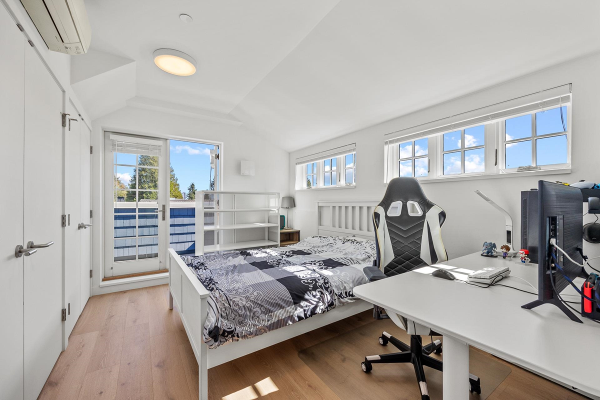 Outdoor Patio Photo of 1312 W 57th Avenue, Vancouver, BC