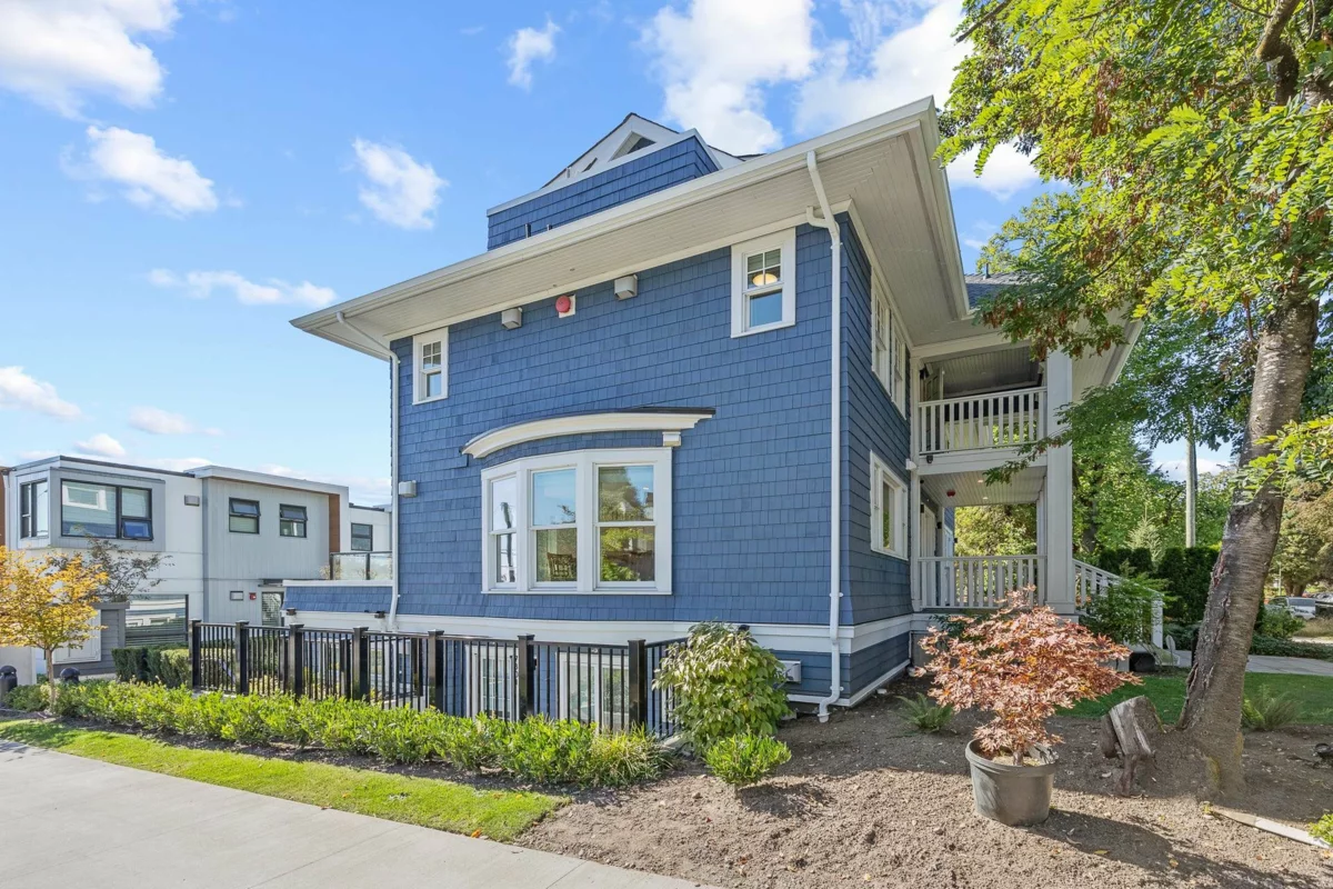 Swimming Pool Photo of 1312 W 57th Avenue, Vancouver, BC