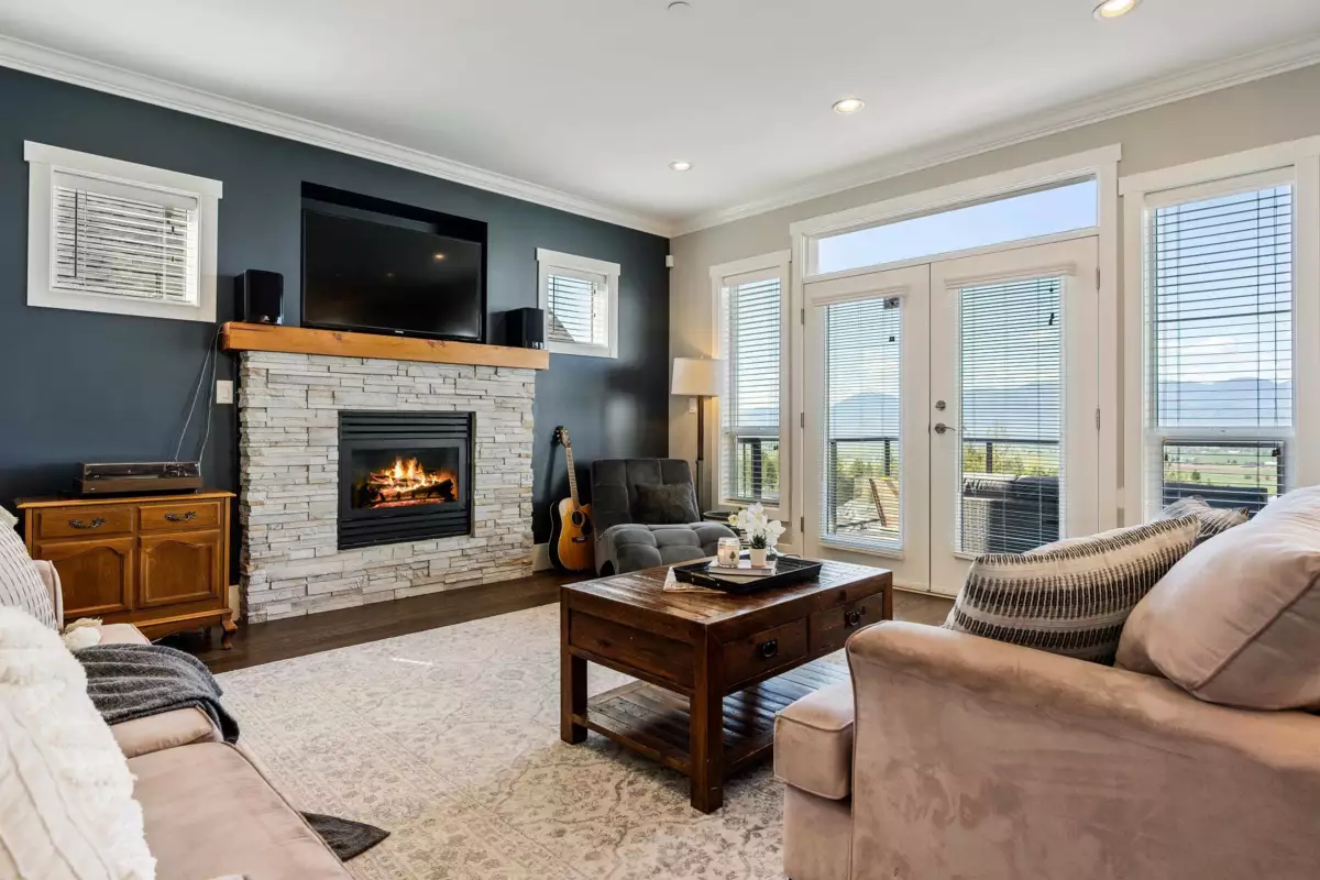 Guest Bathroom Photo of 50473 Kingston Drive, Chilliwack, BC