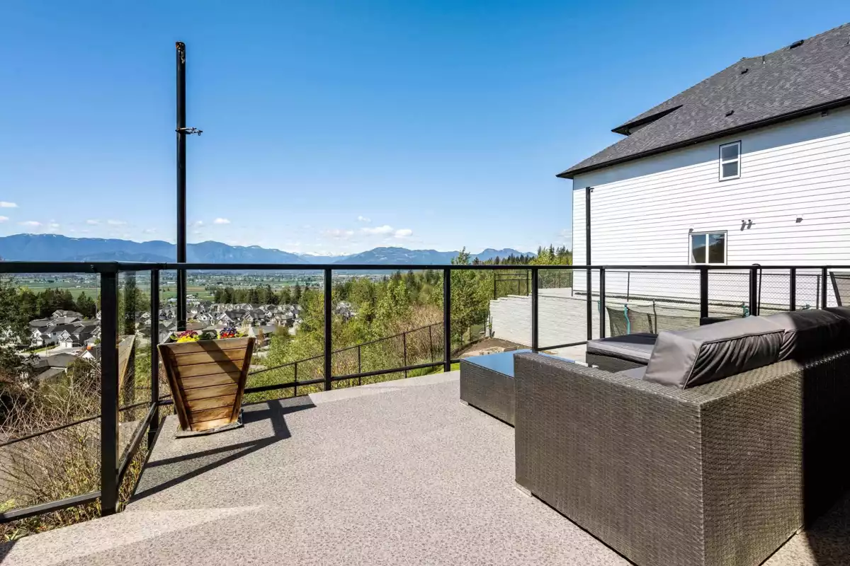 Outdoor Kitchen Photo of 50473 Kingston Drive, Chilliwack, BC