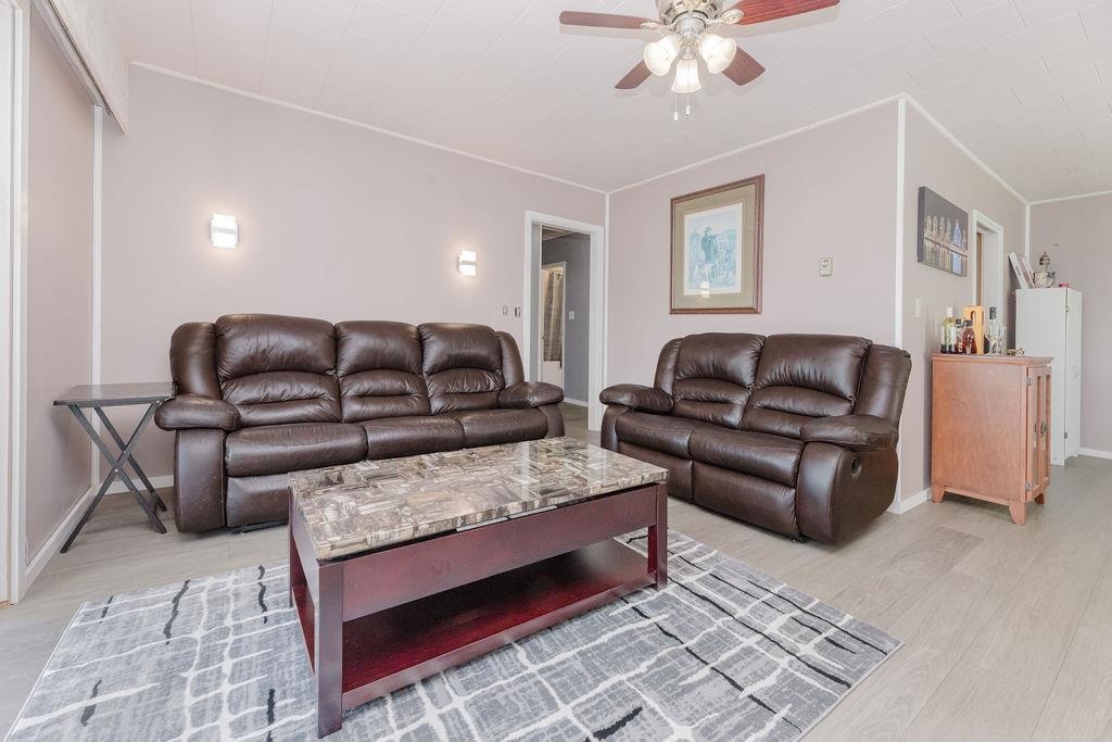 Bedroom 4 Photo of 614 Glen Road, Gibsons, BC