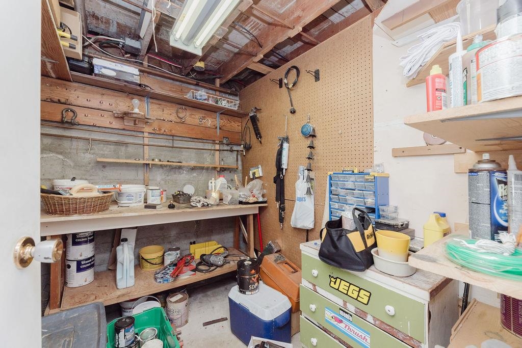 Fitness Center Photo Near 614 Glen Road, Gibsons, BC