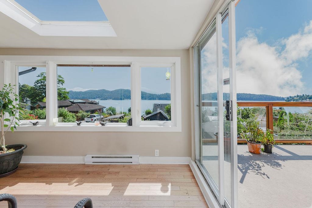 Guest Bathroom Photo of 614 Glen Road, Gibsons, BC