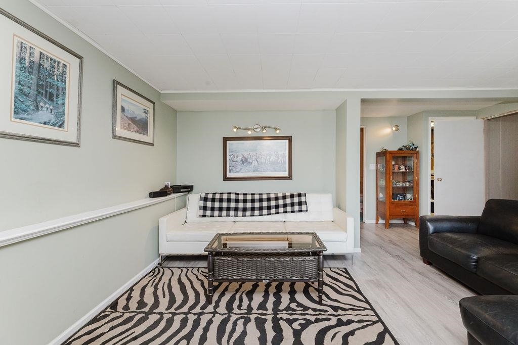 Hot Tub / Spa Photo of 614 Glen Road, Gibsons, BC