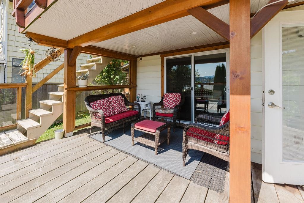 Outdoor Deck Photo of 614 Glen Road, Gibsons, BC