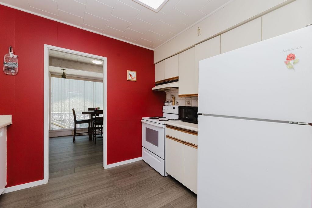 Pantry Photo of 614 Glen Road, Gibsons, BC