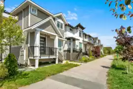 19415 70 Avenue, Surrey, BC