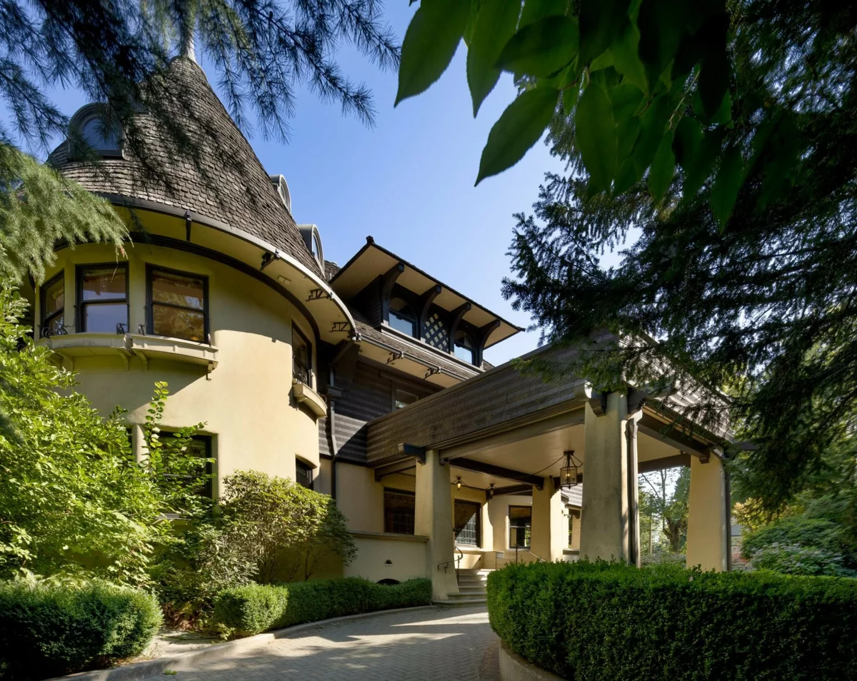 Exterior Rear Photo of 2 3838 Cypress Street, Vancouver, BC