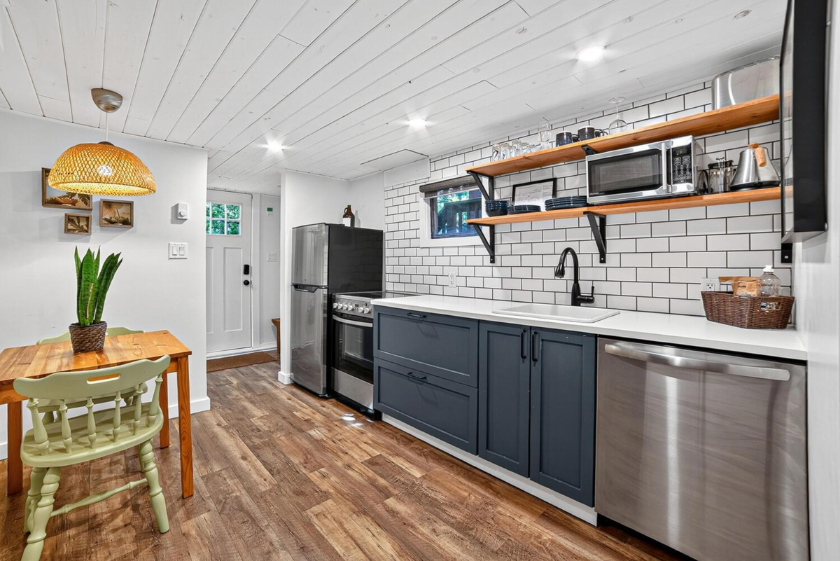 Bedroom 3 Photo of 1113 Mclean Drive, Vancouver, BC