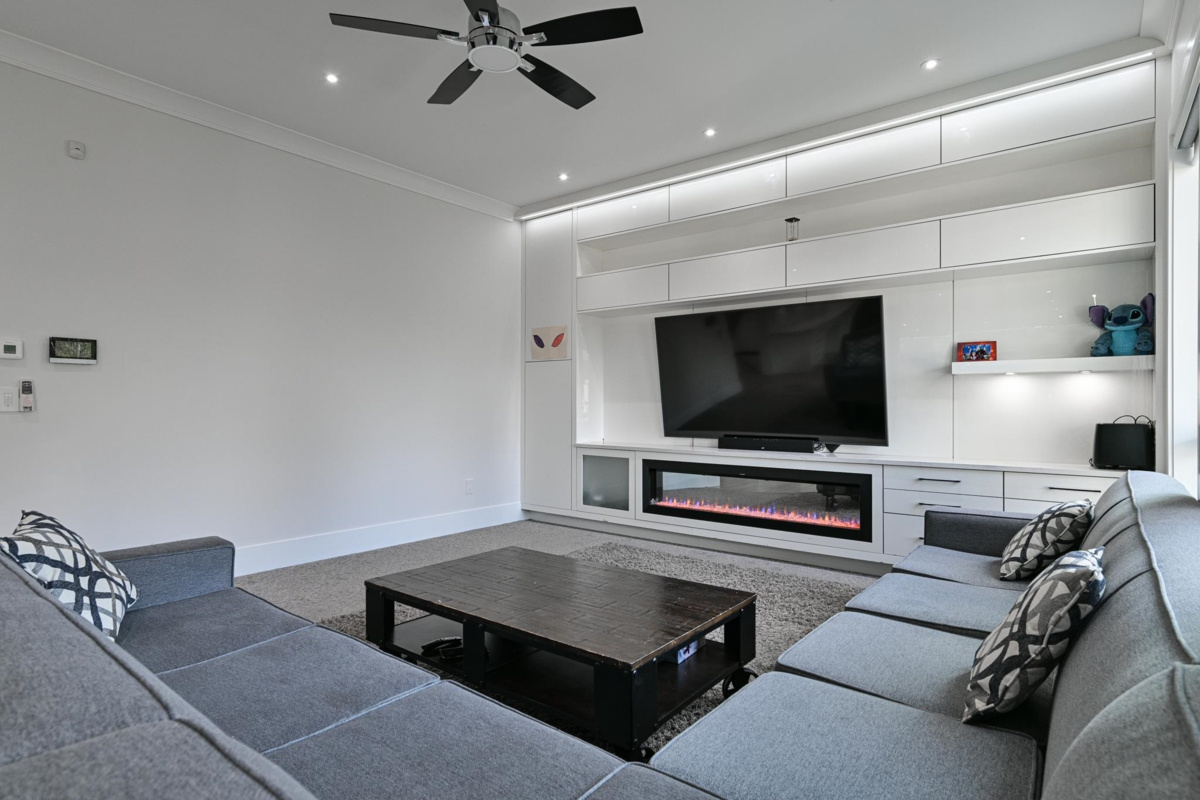 Mudroom Photo of 31033 Firhill Drive, Abbotsford, BC
