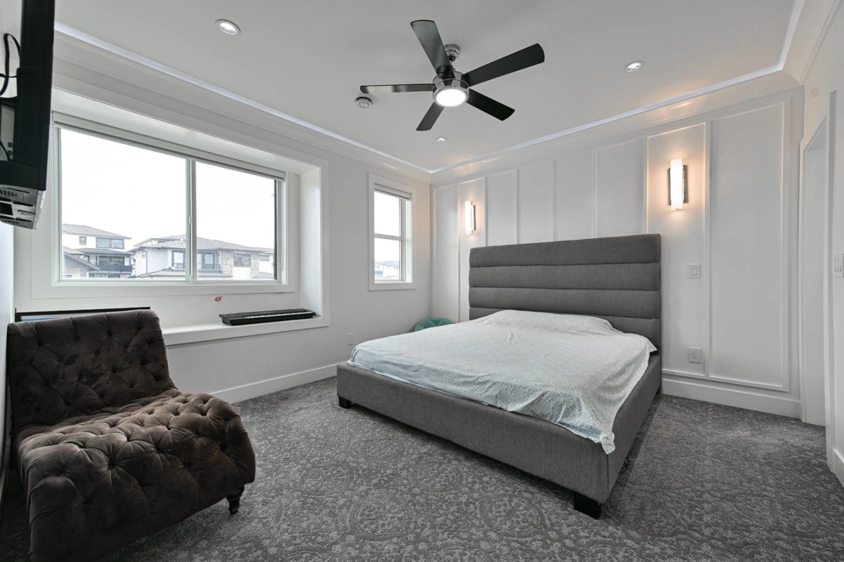 Swimming Pool Photo of 31033 Firhill Drive, Abbotsford, BC