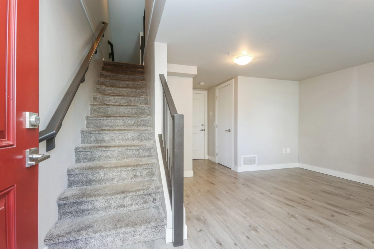 Hallway Photo of 74 8413 Midtown Way, Chilliwack, BC