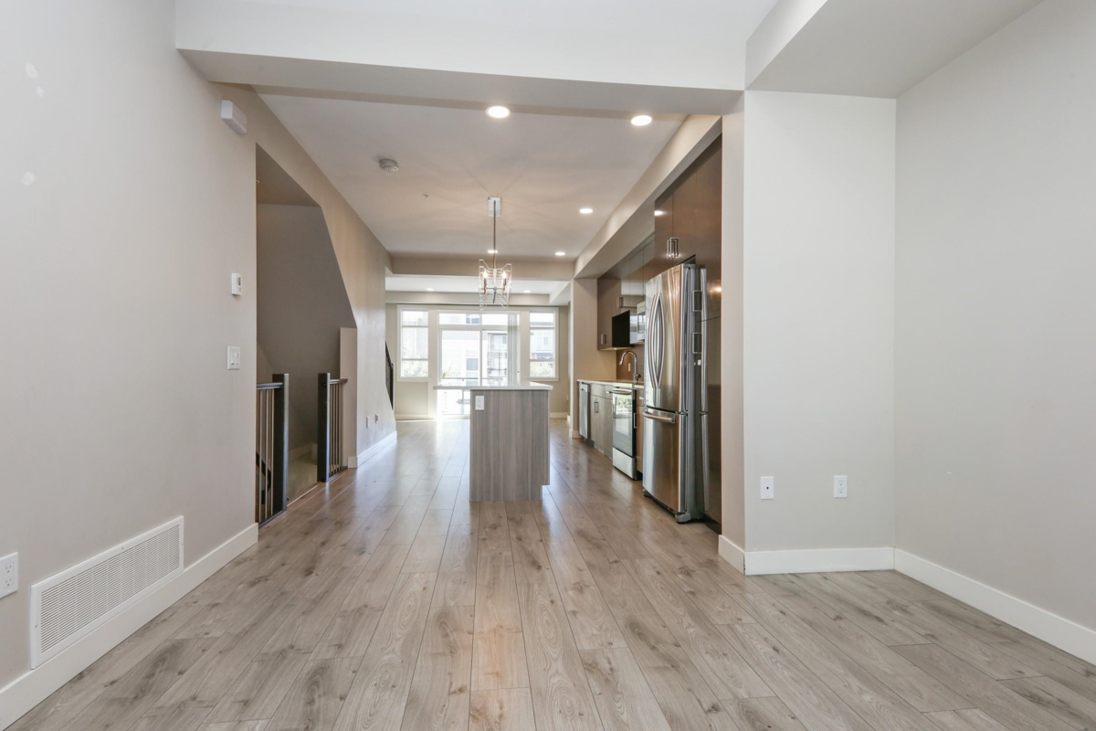 Primary Bathroom Photo of 74 8413 Midtown Way, Chilliwack, BC