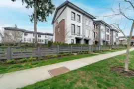 8 15828 27 Avenue, Surrey, BC