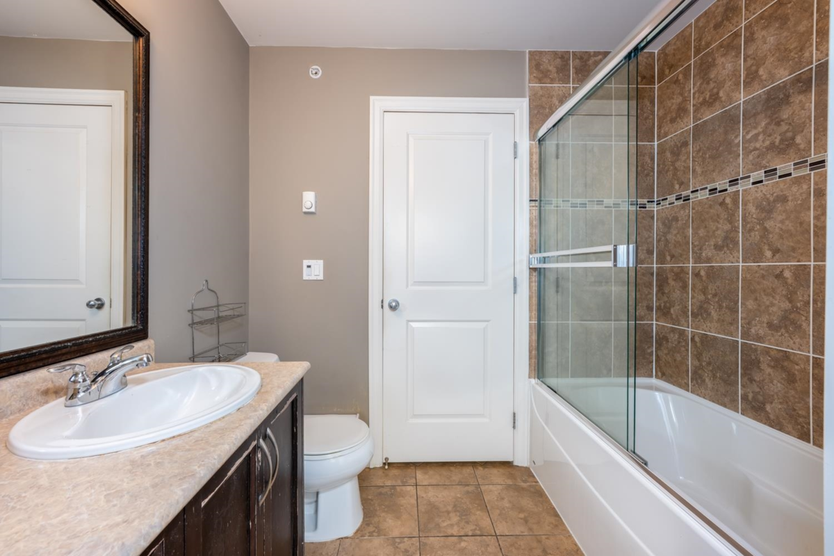 Powder Room Photo of 311 12088 75a Avenue, Surrey, BC