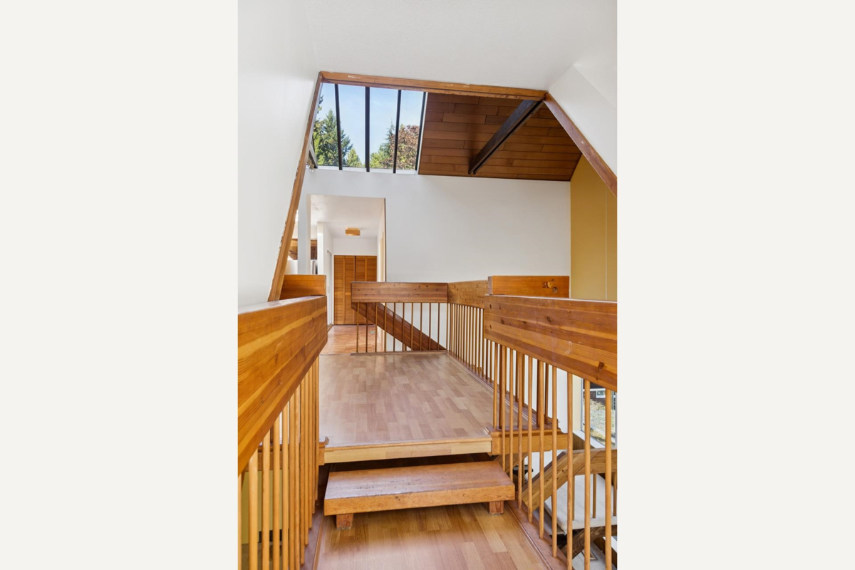 Entry Foyer Photo of 1491 Dempsey Road, North Vancouver, BC