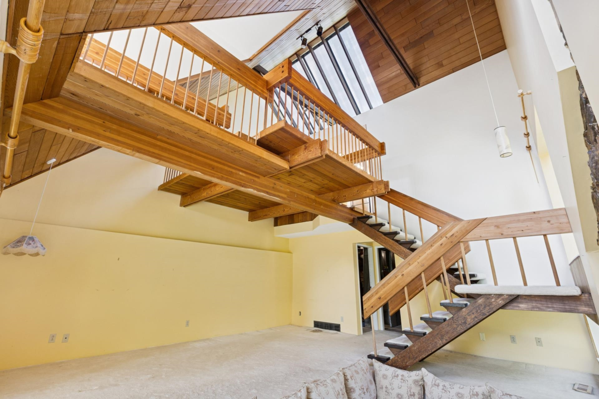 Kitchen Photo of 1491 Dempsey Road, North Vancouver, BC
