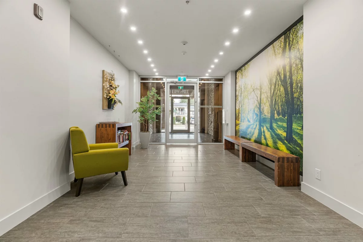 Family Room Photo of 103 2565 Ware Street, Abbotsford, BC