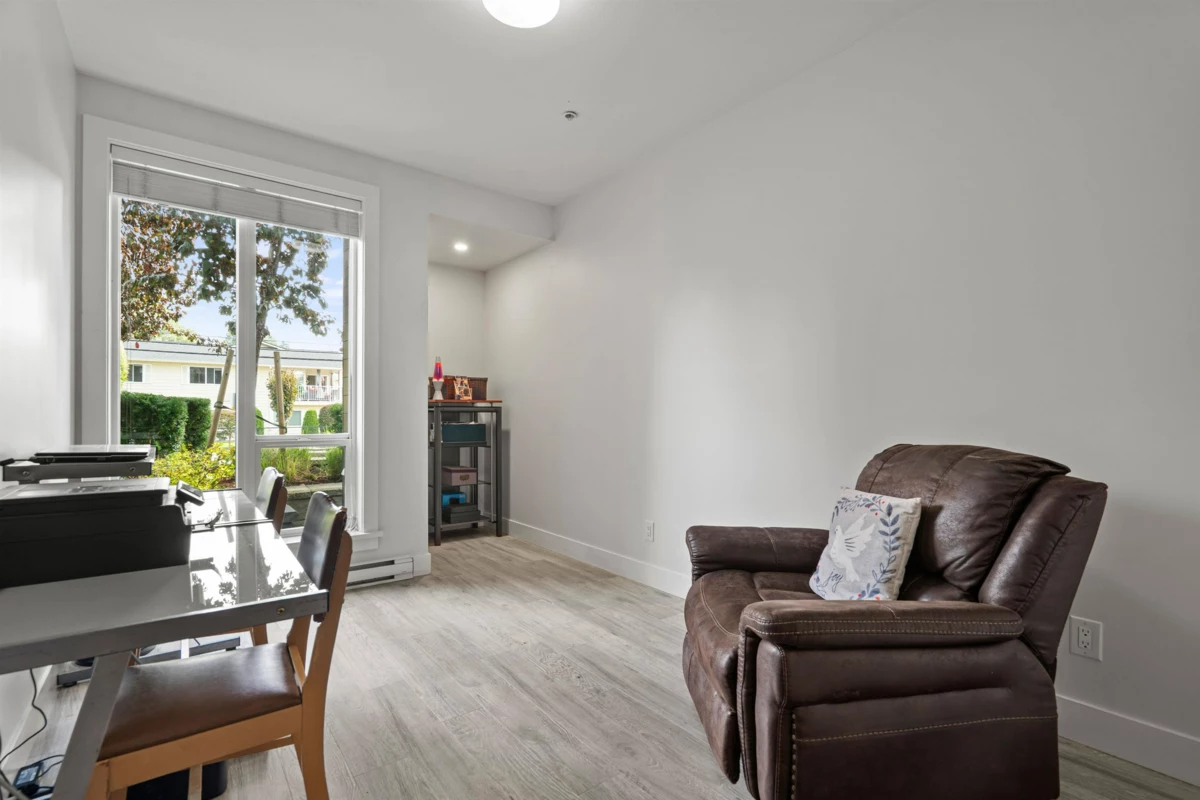 Powder Room Photo of 103 2565 Ware Street, Abbotsford, BC