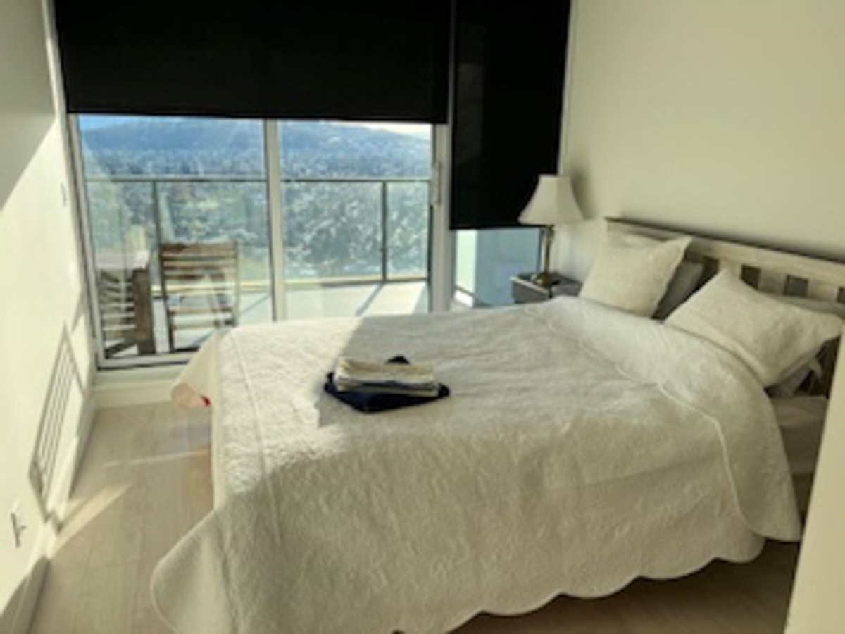 Kitchen Island Photo of 4705 4880 Lougheed Highway, Burnaby, BC