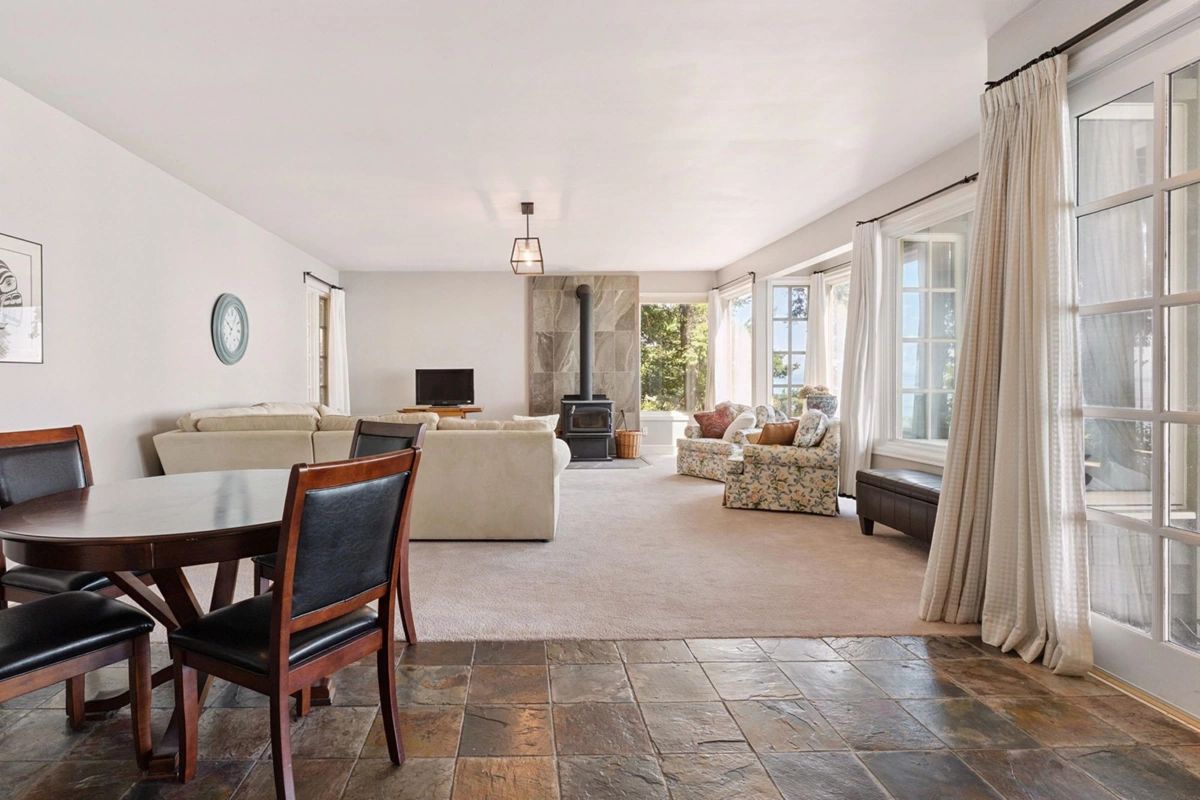 Staircase Photo of 1251 Fairweather Road, Bowen Island, BC