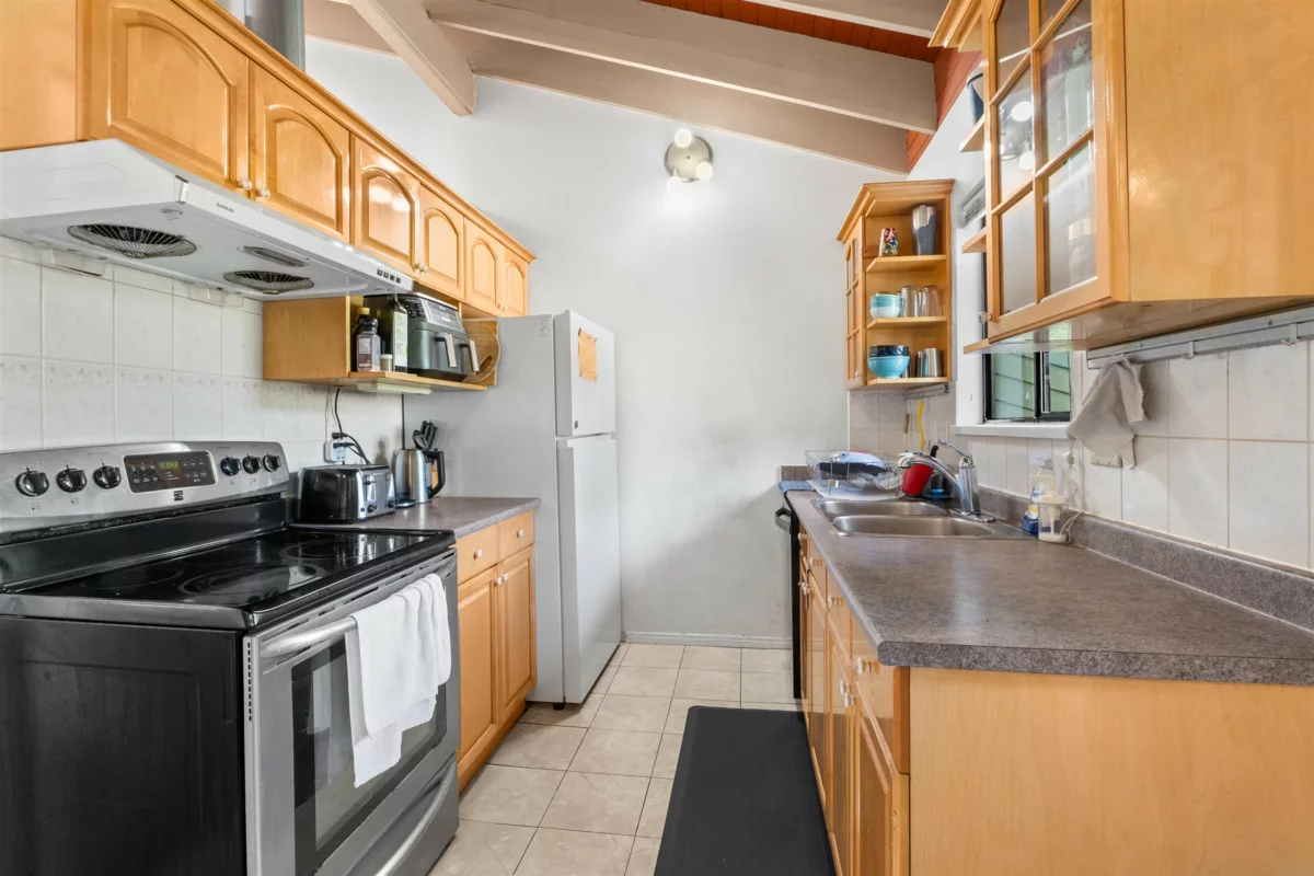 Dining Area Photo of 2690 Kingsford Avenue, Burnaby, BC