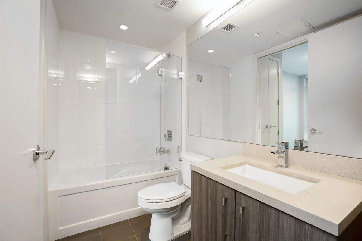 Kitchen Island Photo of 403 1788 Ontario Street, Vancouver, BC