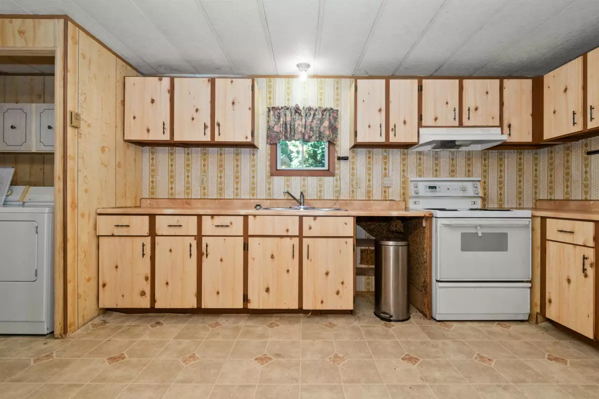 Family Room Photo of 57 5742 Unsworth Road, Chilliwack, BC