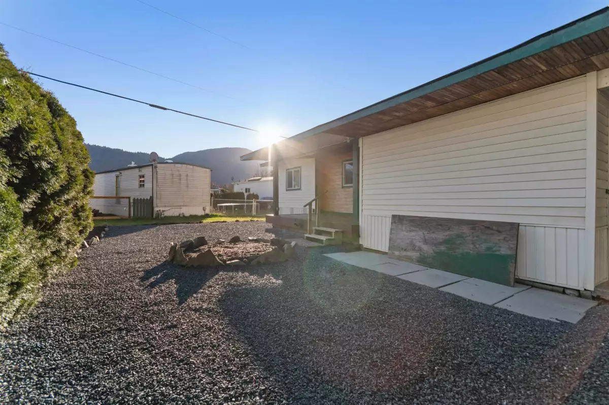 Laundry Room Photo of 57 5742 Unsworth Road, Chilliwack, BC