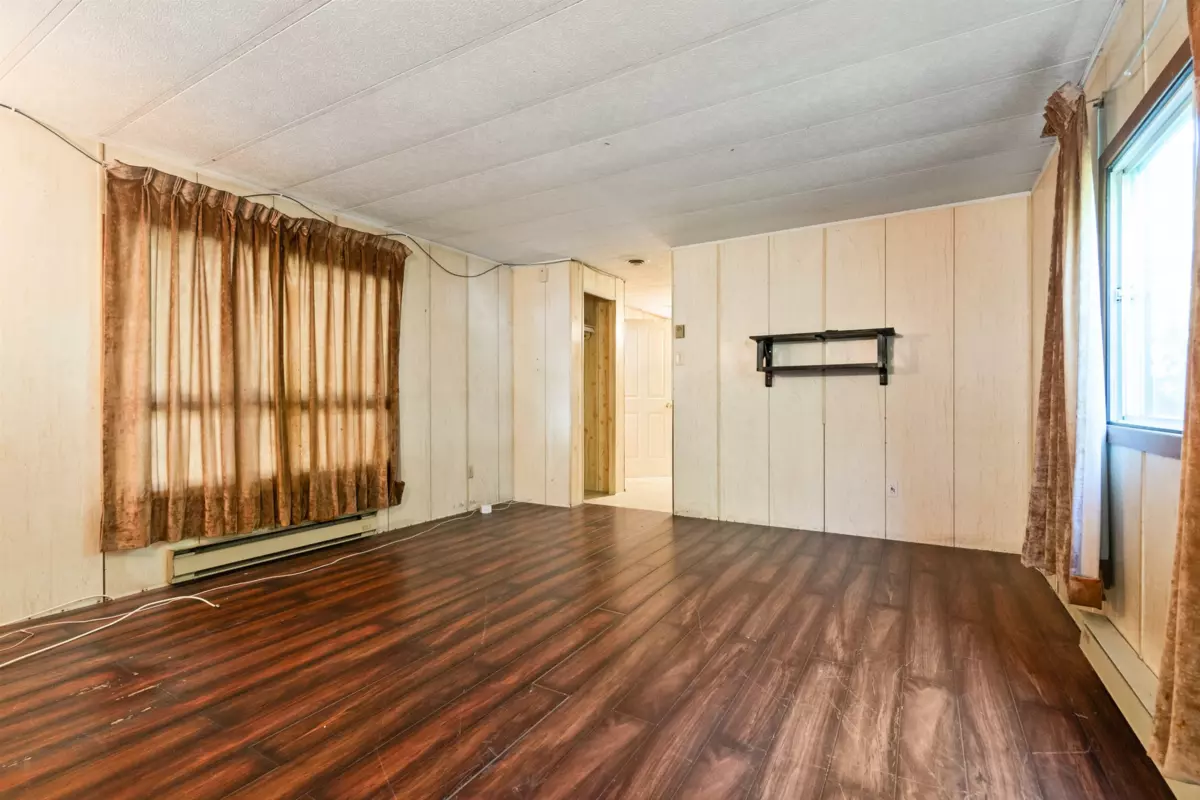 Primary Bedroom Photo of 57 5742 Unsworth Road, Chilliwack, BC