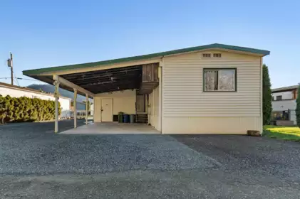 57 5742 Unsworth Road, Chilliwack, BC, Chilliwack — Manufactured Home for sale