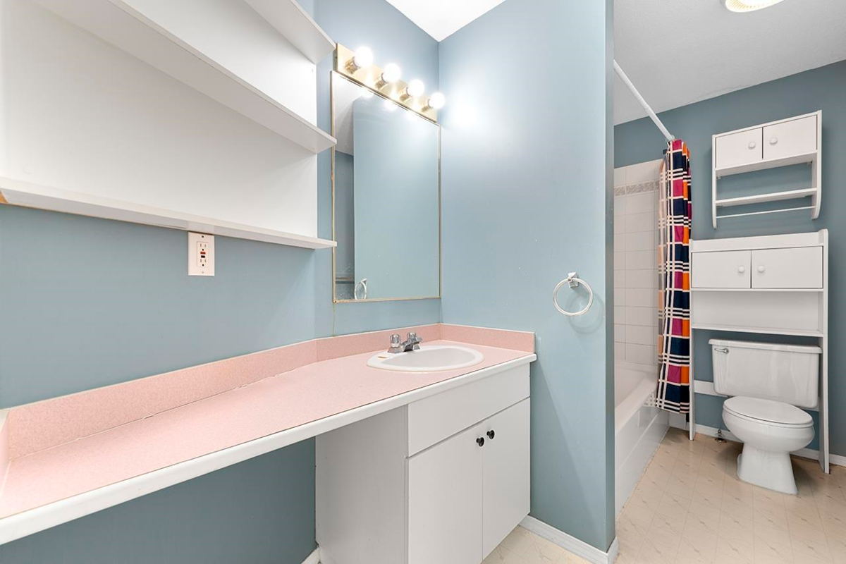 Loft / Bonus Room Photo of 620 Thirteenth Street, New Westminster, BC