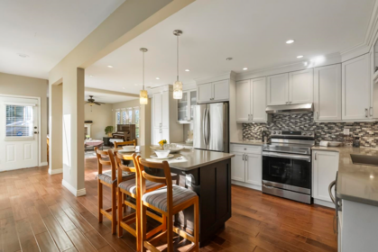 Breakfast Nook Photo of 4615 232 Street, Langley, BC