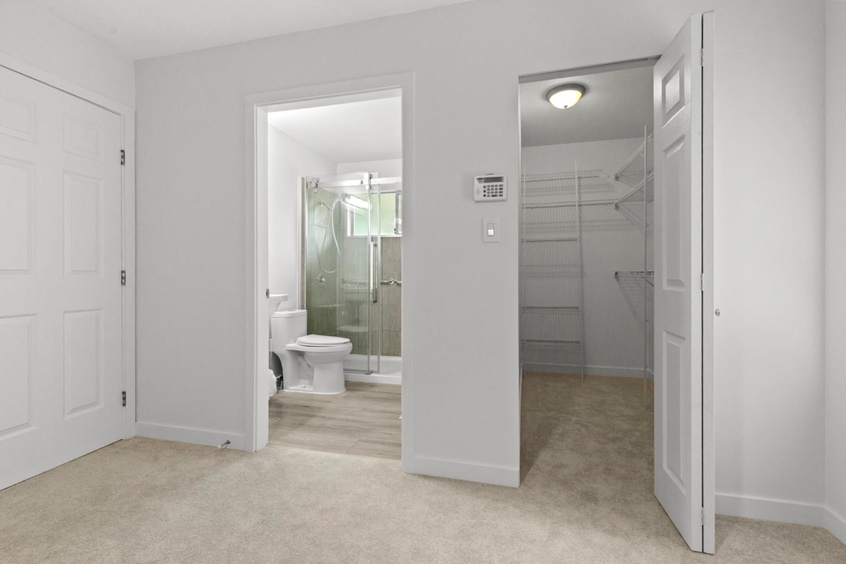 Basement Recreation Room Photo of 32925 Orchid Court, Mission, BC