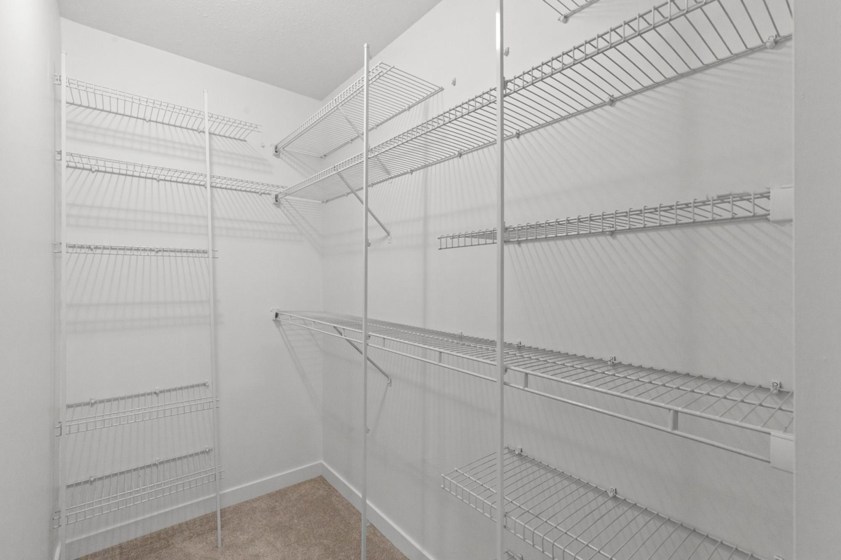 Mudroom Photo of 32925 Orchid Court, Mission, BC