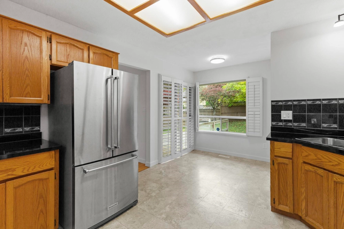 Walk-In Closet Photo of 32925 Orchid Court, Mission, BC