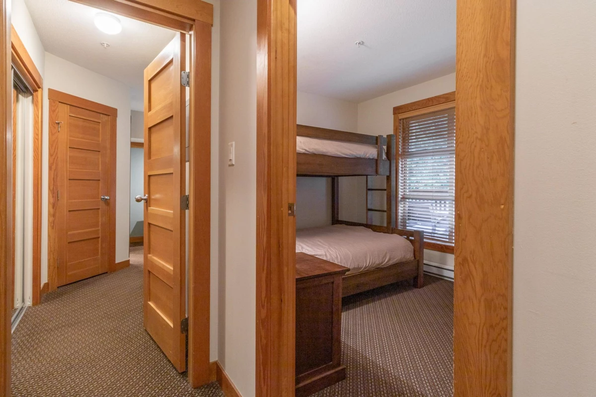 Entry Foyer Photo of 334D 2036 London Lane, Whistler, BC