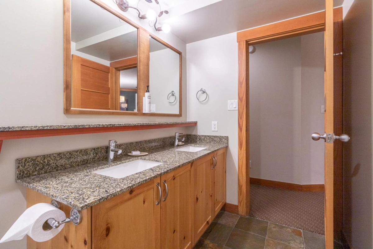 Mudroom Photo of 334D 2036 London Lane, Whistler, BC