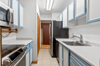 Guest Bathroom Photo of 14 9400 128 Street, Surrey, BC