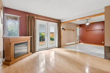 Kitchen Island Photo of 14 9400 128 Street, Surrey, BC