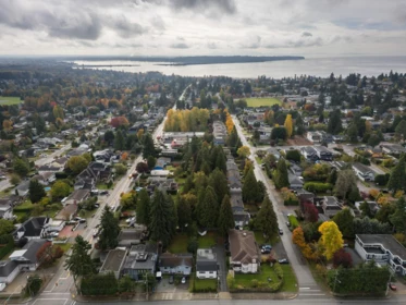 Community Amenities Photo (Clubhouse) of 15962 North Bluff Road, White Rock, BC