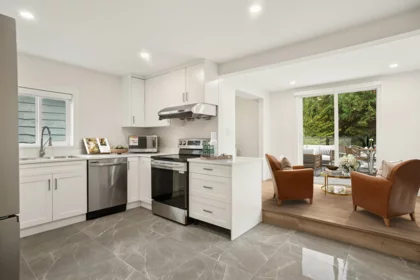 Pantry Photo of 15962 North Bluff Road, White Rock, BC