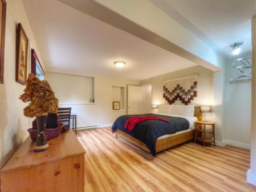 Entry Foyer Photo of 3048 Hot Springs Road, Agassiz, BC