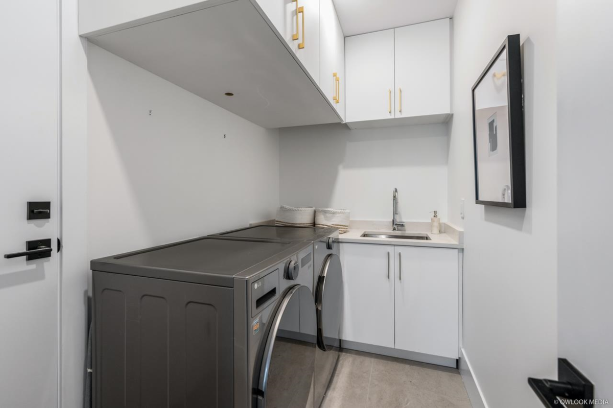 Mudroom Photo of 10791 Ashcroft Avenue, Richmond, BC